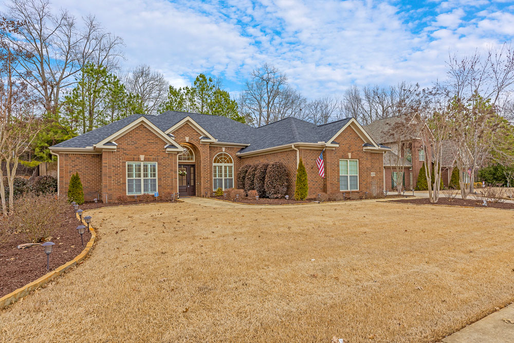 One Level Living in this Gorgeous River Ridge Home!