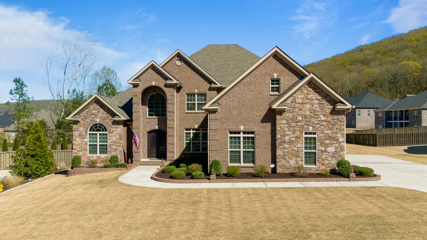 2041 Meadow Creek Circle: Gorgeous, Like-New Home in The Meadows!