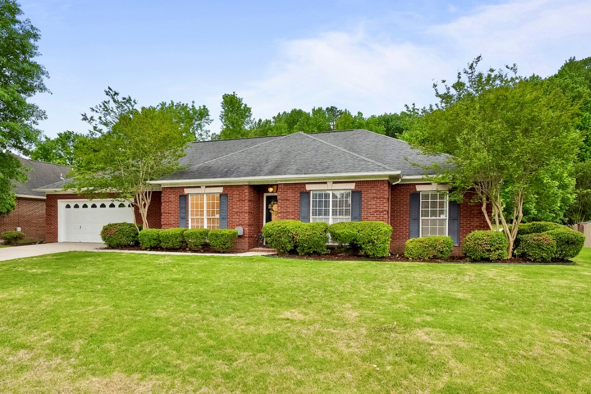 2608 Quarter Ln: Move-In Ready 4-Bedroom Brick Home in Hampton Cove!
