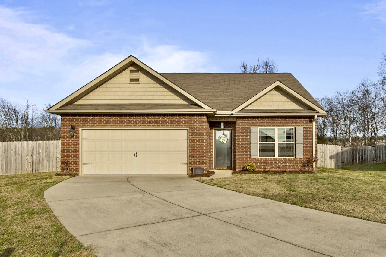 30085 Glenrose Way: Cozy, Stylish, and Ready for You in Carriage Station!